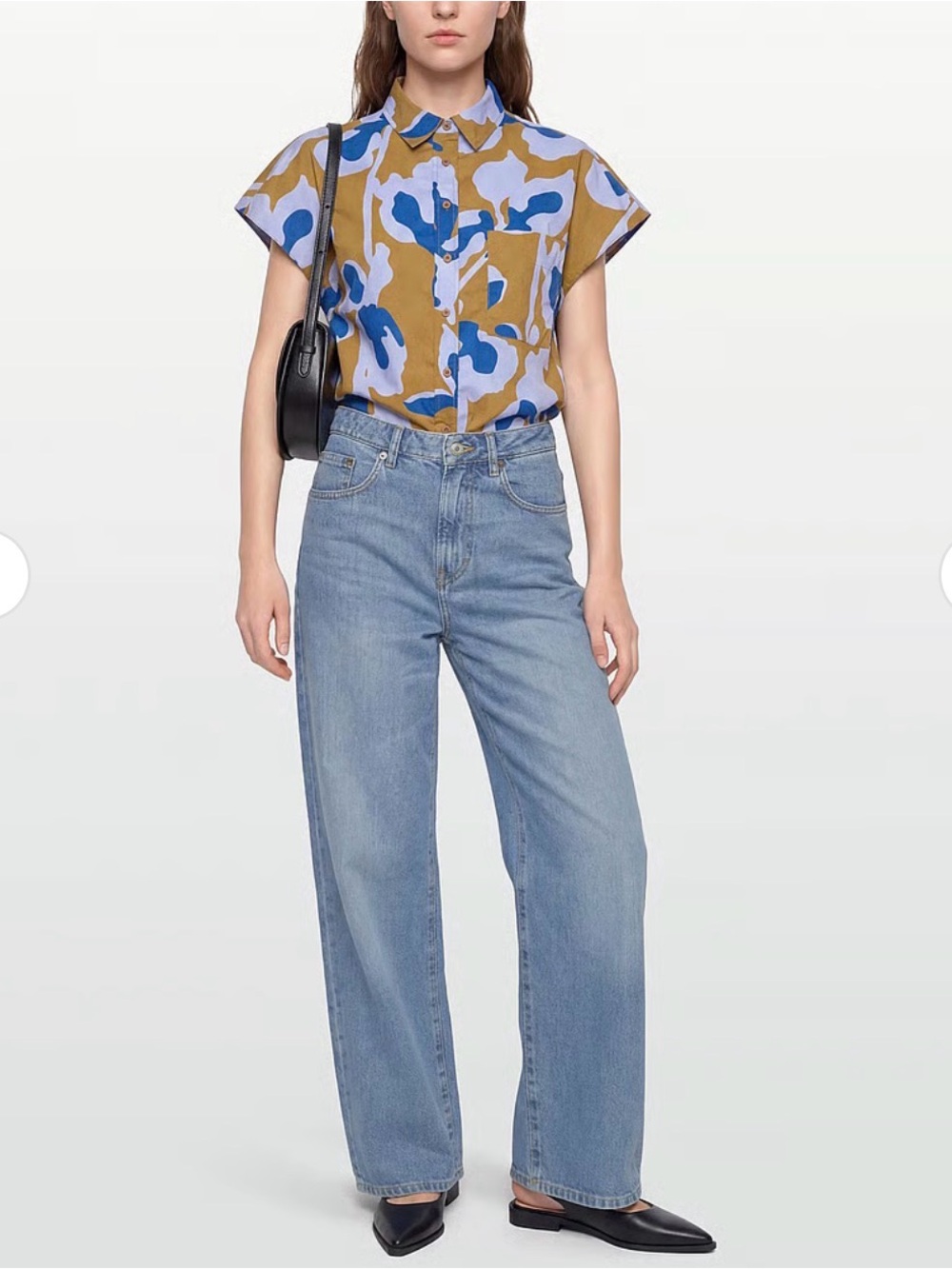 Closed Short-Sleeve Printed Button-Up Top in Blue and Tan